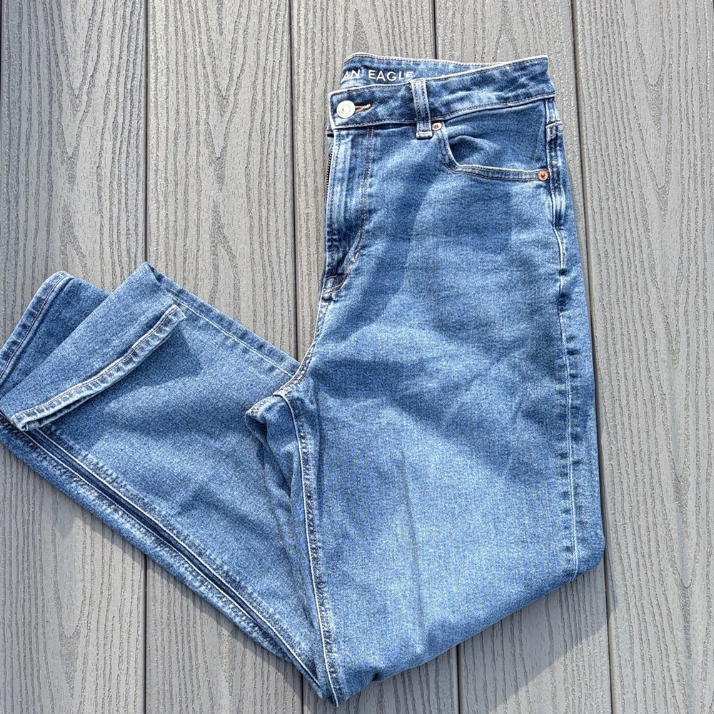 American Eagle Outfitters Light Blue High Rise Mom Jeans